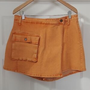 Spot Anniewear NWT, Orange Women's Skort, Size XL.